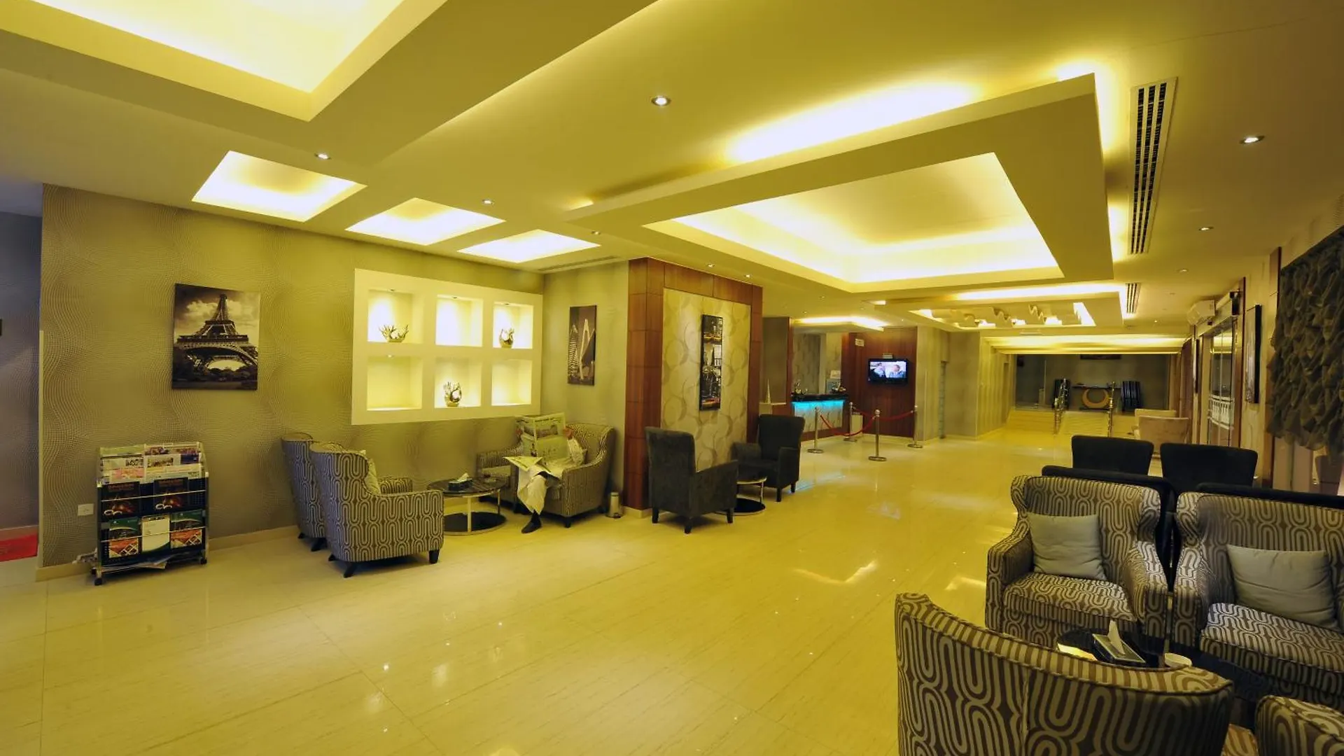 Apartahotel Al Janaderia Suites 7 Riad